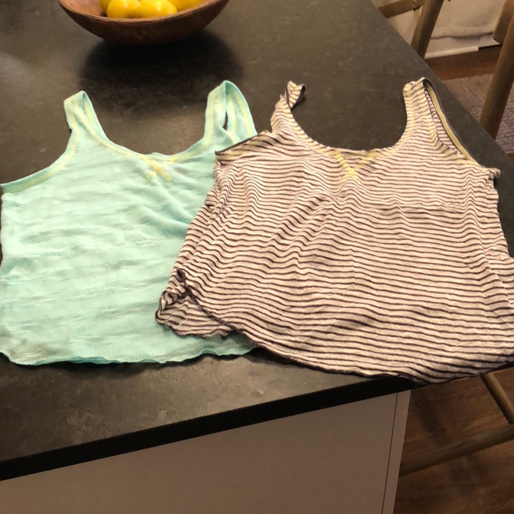 Set of two knit tank tops
